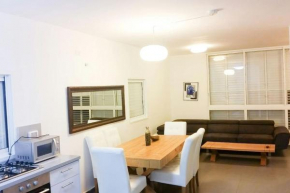 Oַ&O Group- Cozy APT Bat-Yam 3 Min Walk To Beach